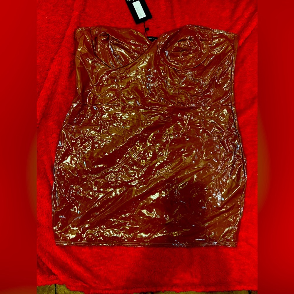 Rose color mini dress sleeveless, ready to party. Never put on with tags